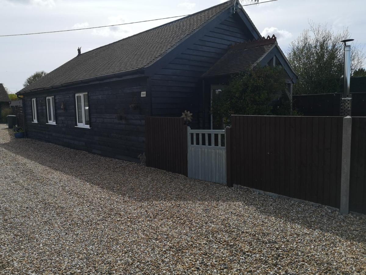 Oak Cottage With Private Log Fired Hot Tub Maidstone Esterno foto